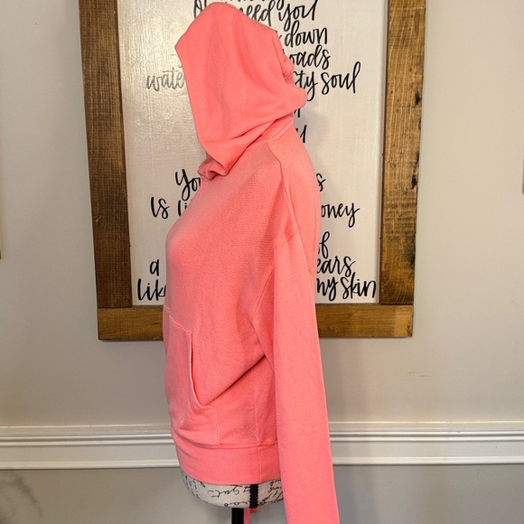 SKIMS Vibrant Pink Cropped Hoodie - Picture 5 of 11